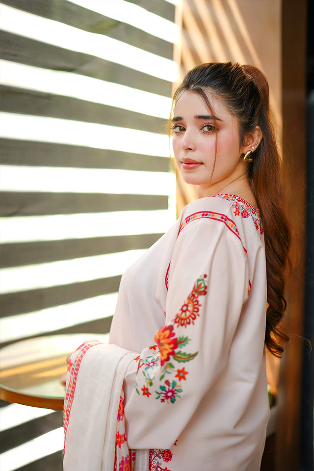 BLACK PEARL EMBROIDERY 3PC