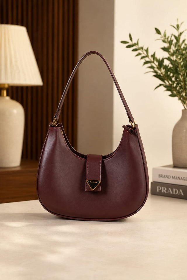 Elite Crescent Bag
