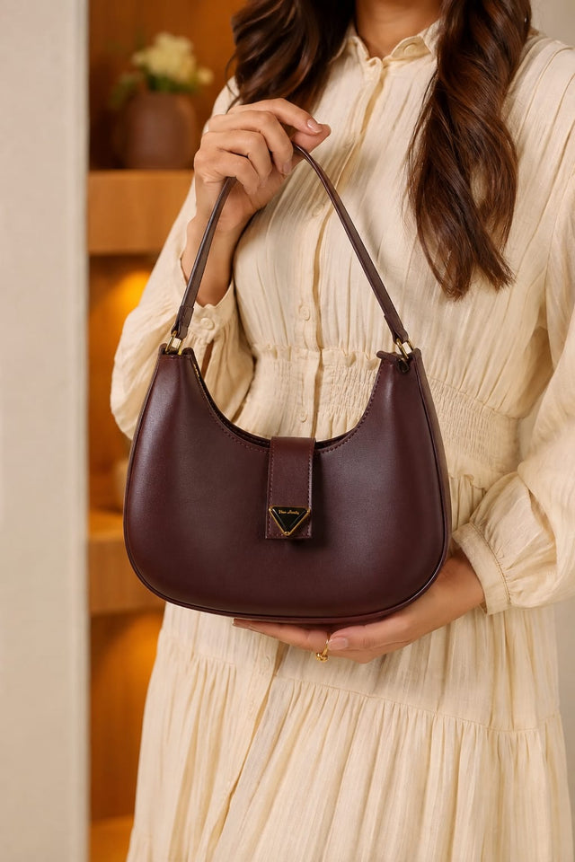 Elite Crescent Bag