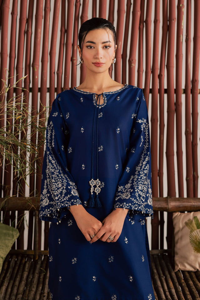 AMBER EMBROIDERY 2PC